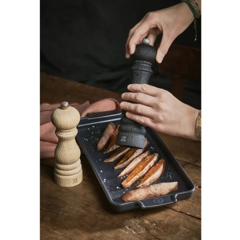 PARIS NATURE Black Młynek do pieprzu 30 cm / PEUGEOT